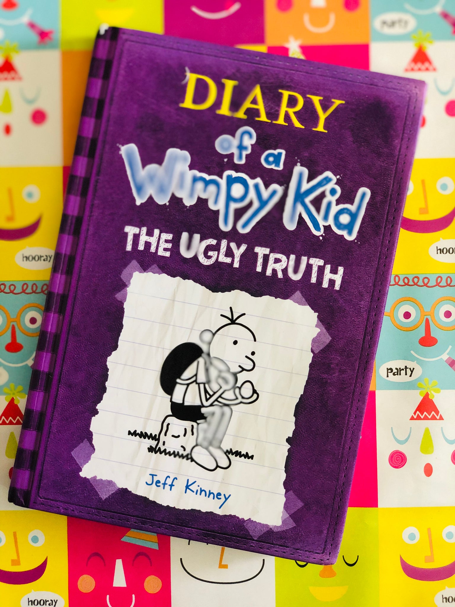 diary of a wimpy kid the ugly truth book cover
